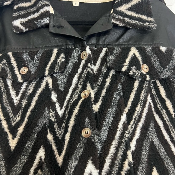 POL Jacket - Picture 5 of 5